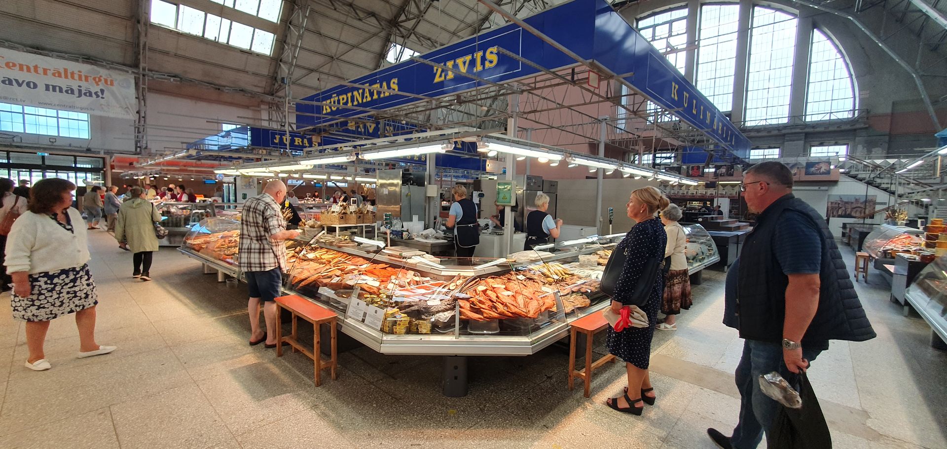 March&eacute; central de Riga